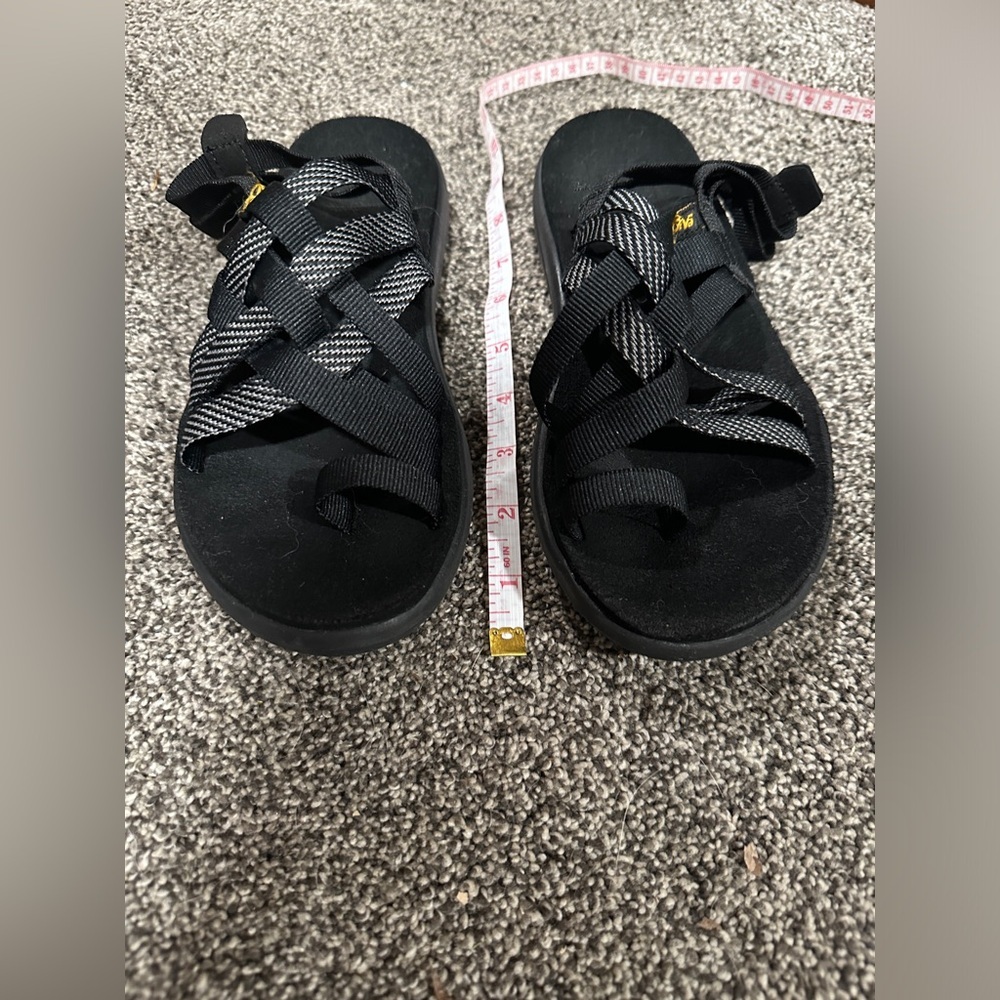 Teva Voya Strappy Toe Loop Ankle Strap Black Outdoor Hiking Sandal Women Size 6